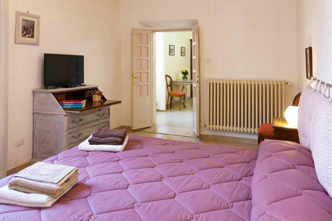 Appartamento Piazza Santa Maria Nuova Viterbo Luaran gambar