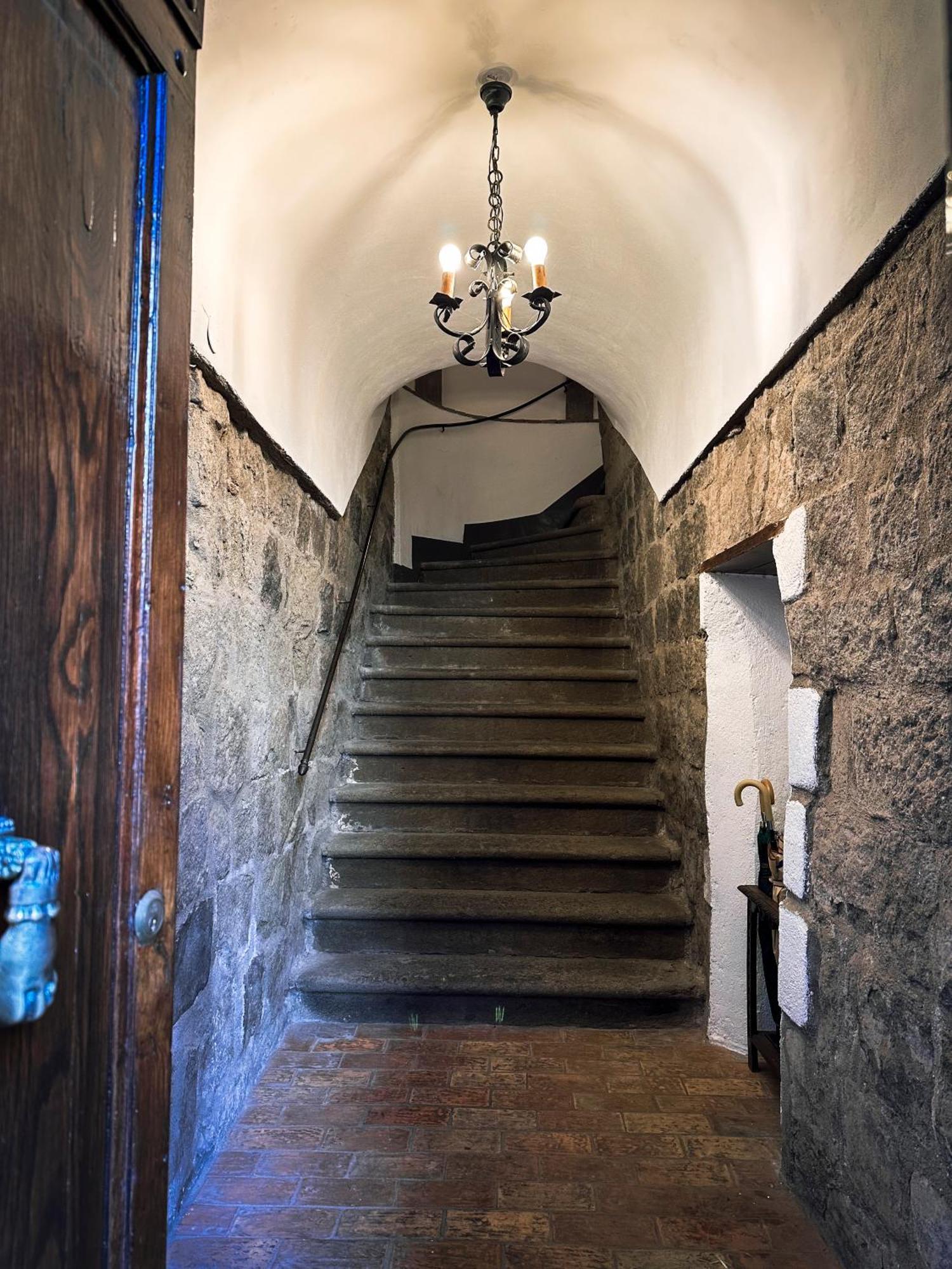 Appartamento Piazza Santa Maria Nuova Viterbo Luaran gambar